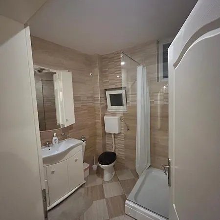Stan Na Dan Apartment Ub